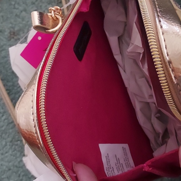 Betsey Johnson pizza purse - Picture 5 of 5